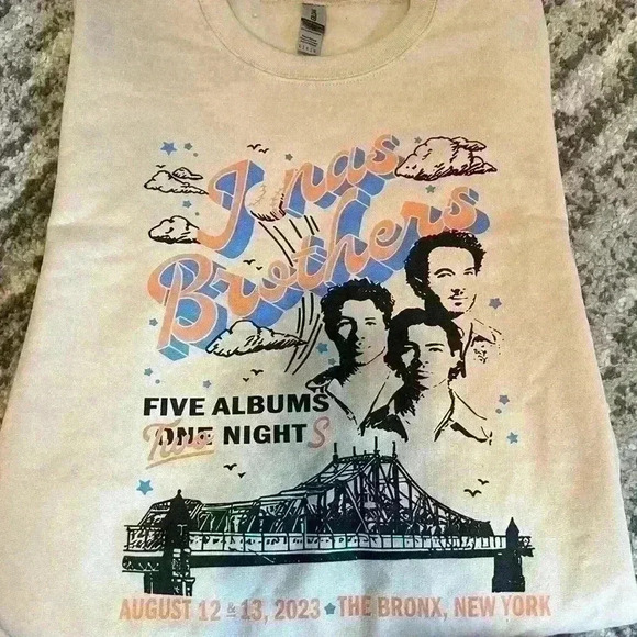 Jonas Brothers Yankee Stadium Crew Neck - Picture 1 of 3